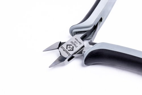 T3766DEF 110_03 T3766DEF 110_03